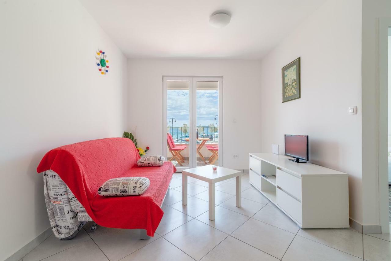 Beachfront Apartments Villa Sisa Primošten Esterno foto